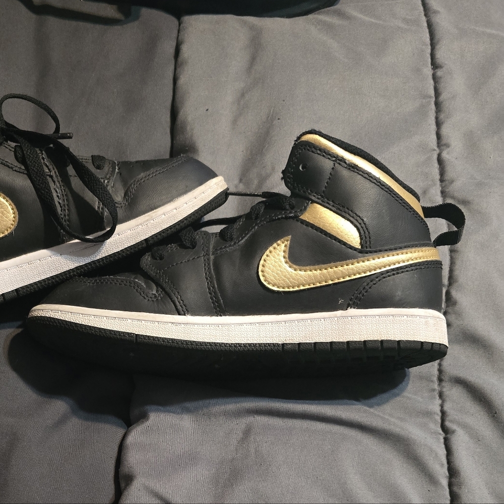 Jordan Kids Sneakers Black and Gold